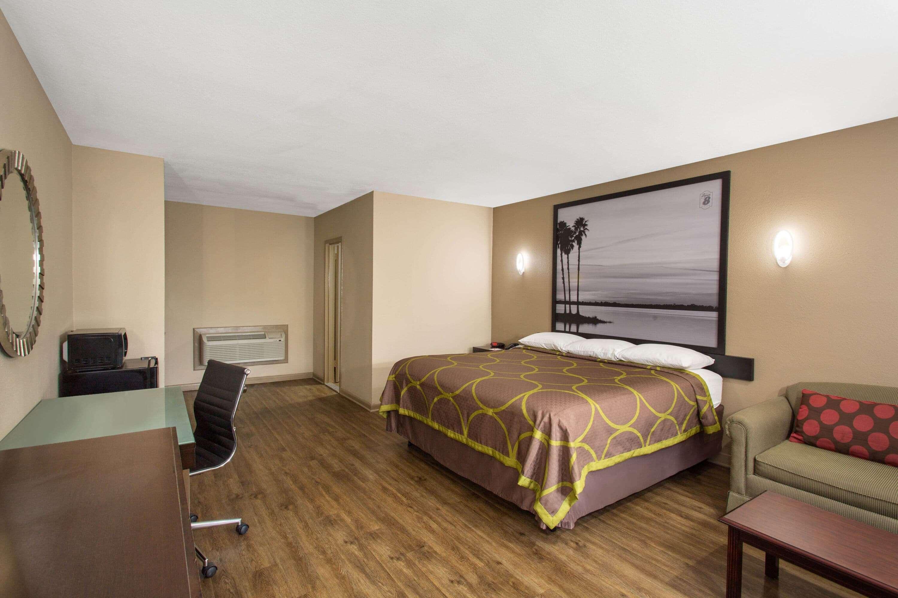 Super 8 By Wyndham Pensacola Nas Area Motel Beach Haven Buitenkant foto